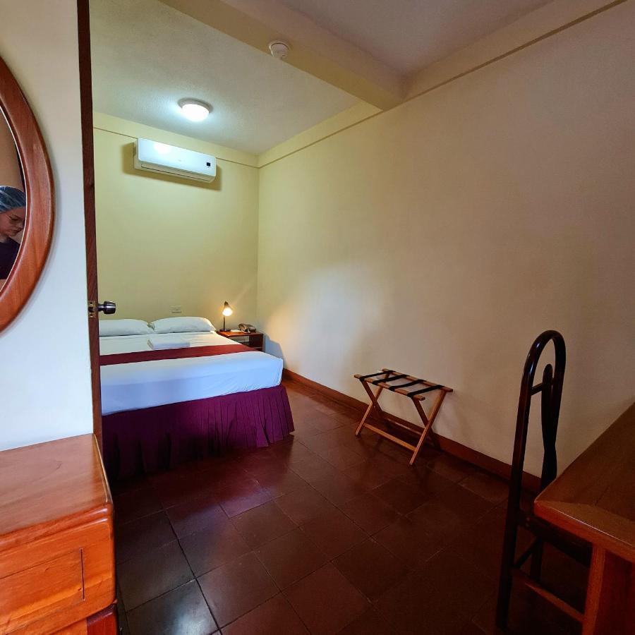 Hotel Austria León Kültér fotó